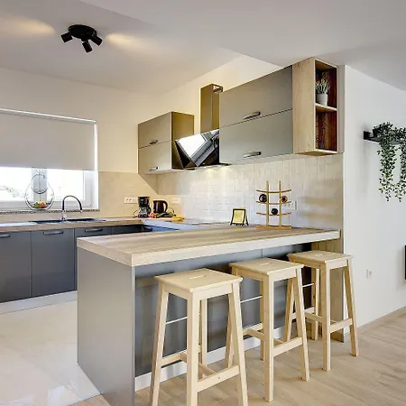 Moderne Mit Balkon, Bbq, Wlan, Klima Vodnjan